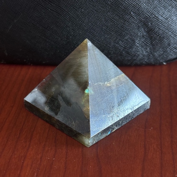 Natural Labradorite Stone Pyramid Crystal - Picture 3 of 9